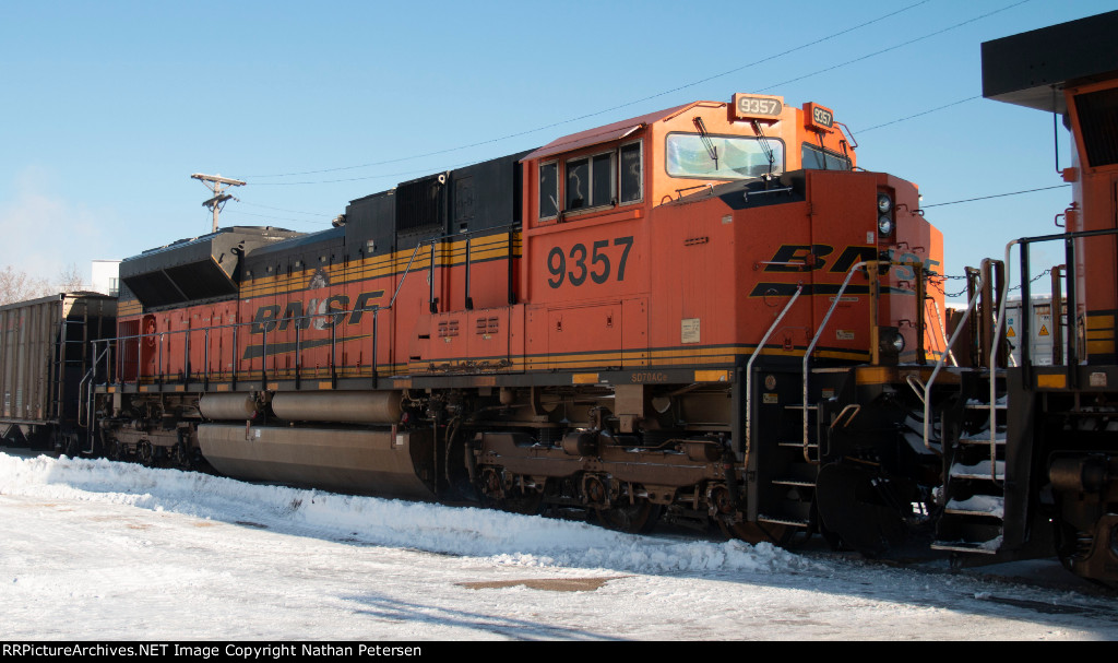 BNSF 9357